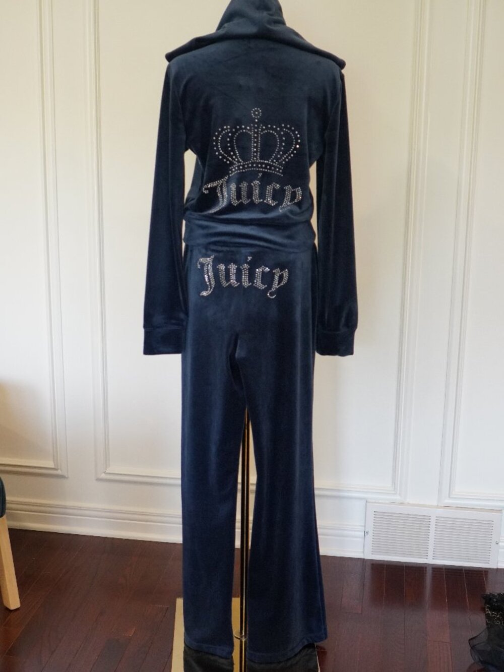 Juicy Couture Velour Tracksuit Navy Crown Y2K NWT Sz M/L‎ Full Set Rhinestone